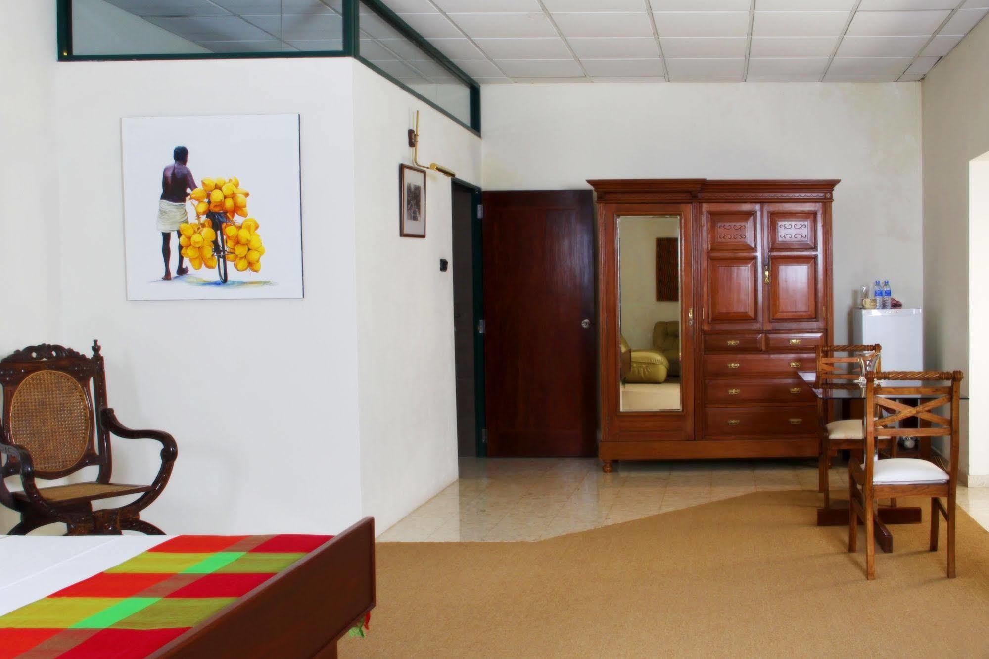 Lodge 19 Negombo Exterior foto